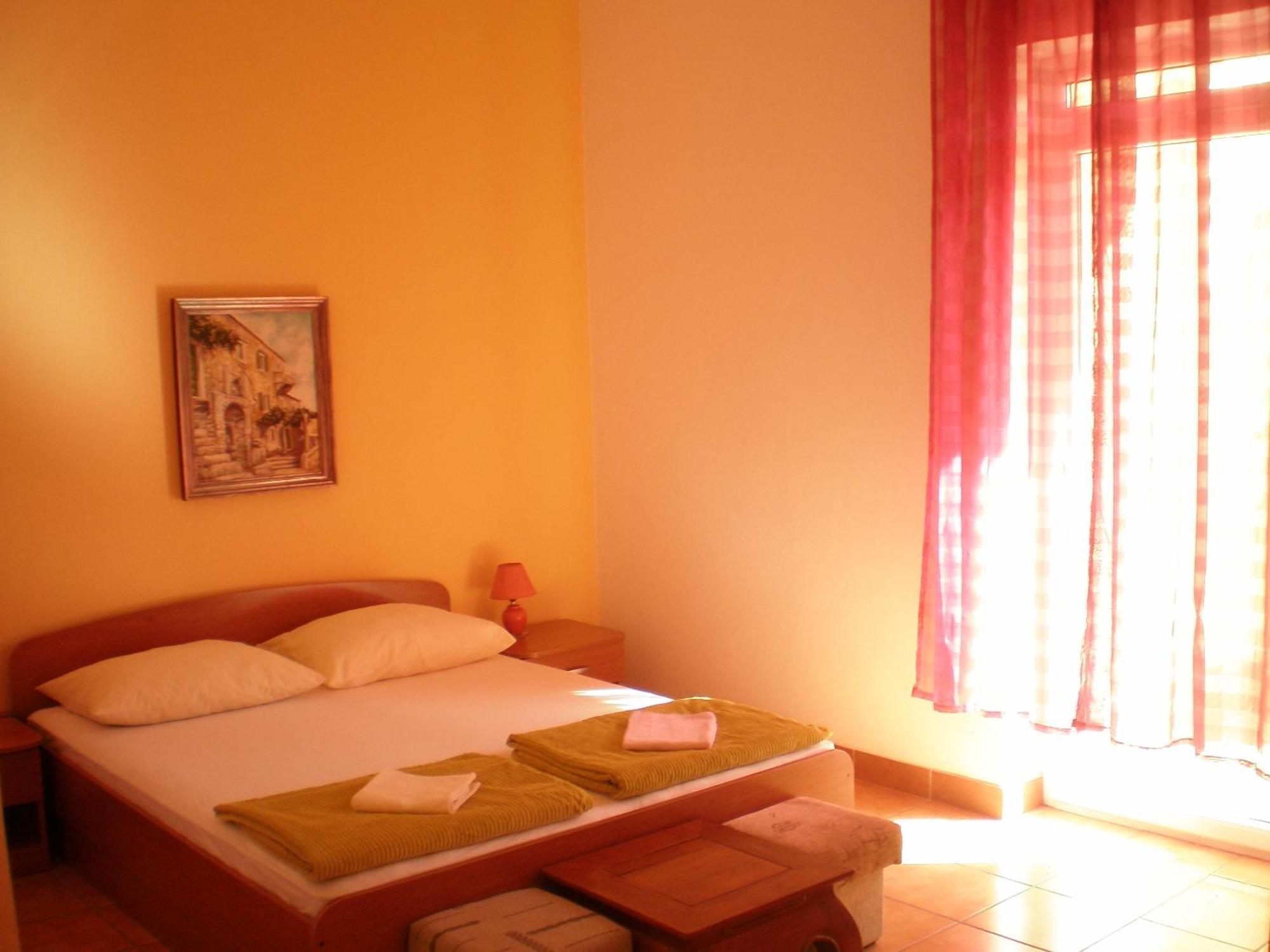 Studio Apartments Marija With Private Parking มาคาร์สกา ภายนอก รูปภาพ