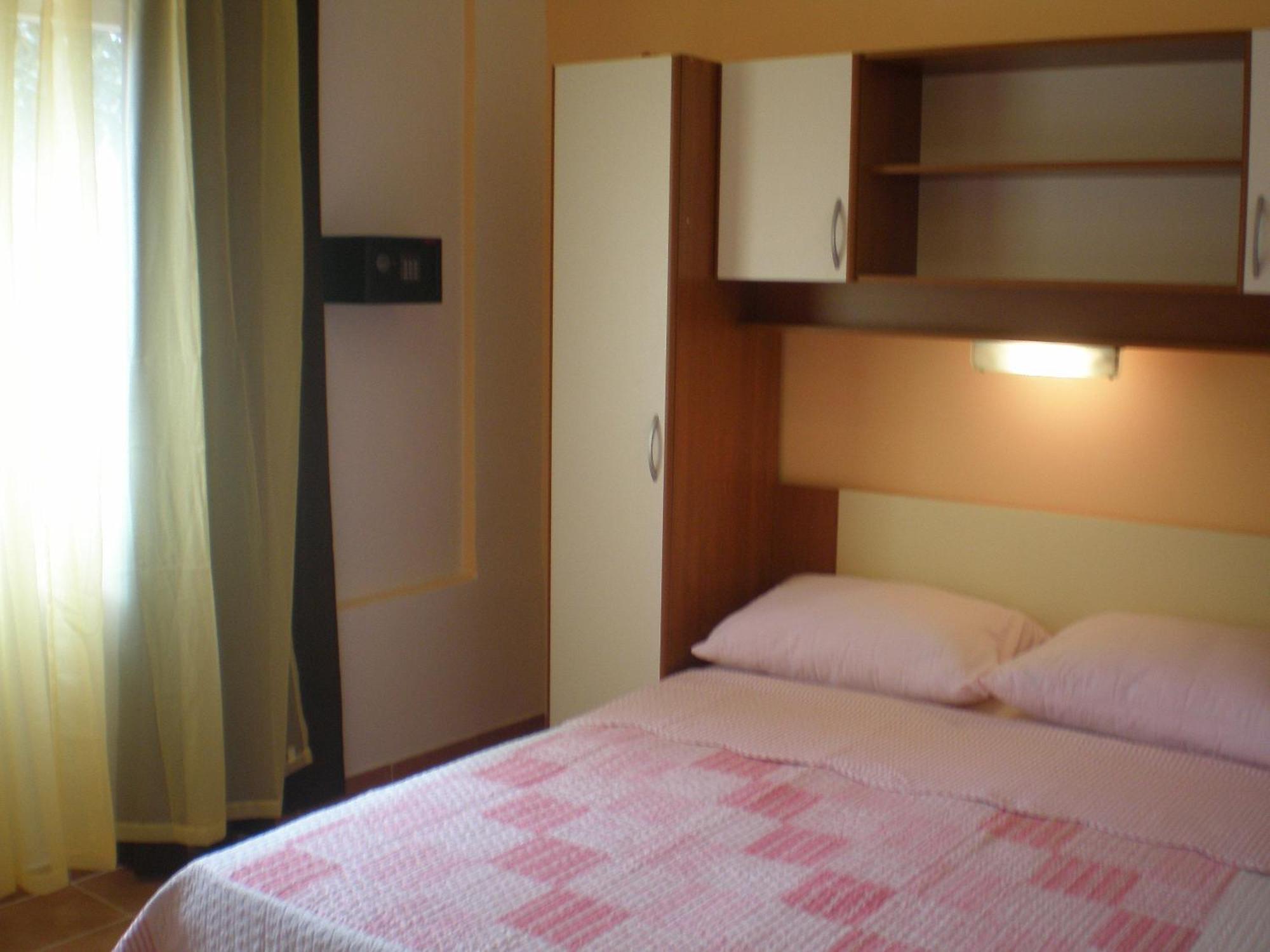Studio Apartments Marija With Private Parking มาคาร์สกา ห้อง รูปภาพ