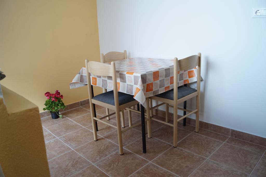 Studio Apartments Marija With Private Parking มาคาร์สกา ภายนอก รูปภาพ