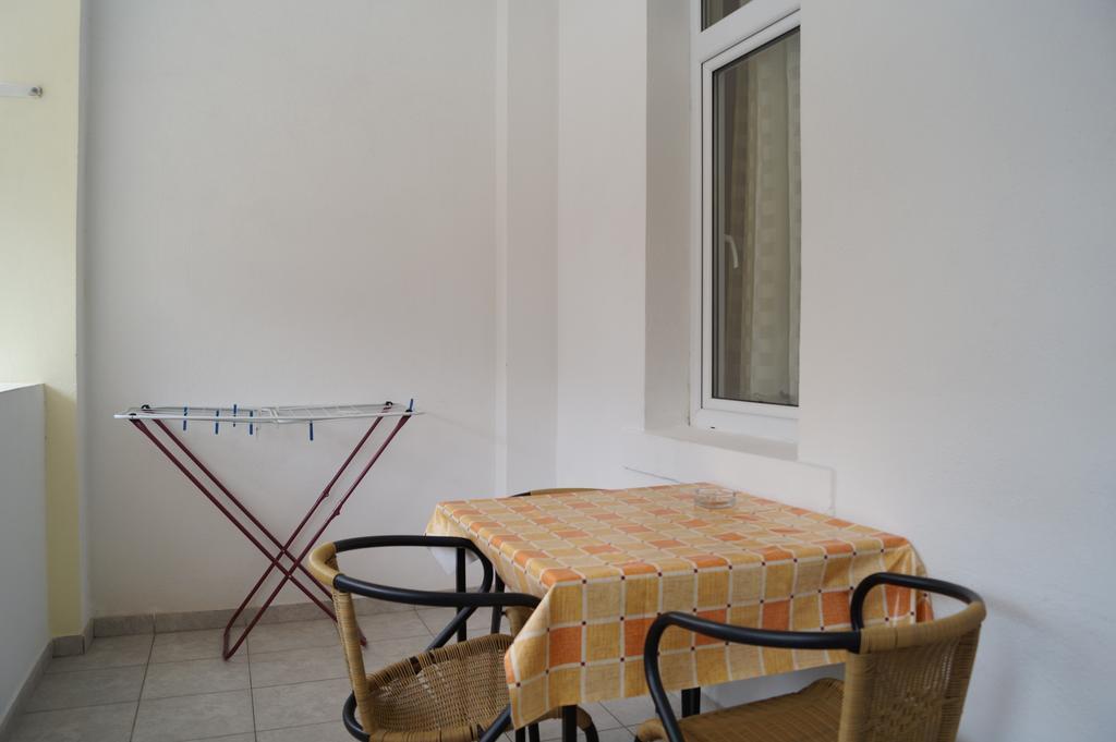 Studio Apartments Marija With Private Parking มาคาร์สกา ภายนอก รูปภาพ