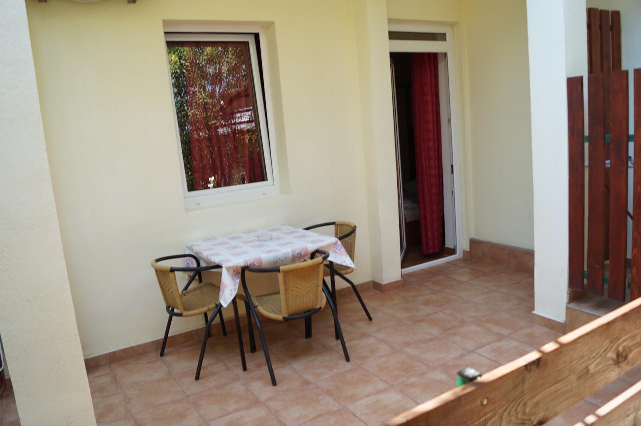 Studio Apartments Marija With Private Parking มาคาร์สกา ภายนอก รูปภาพ