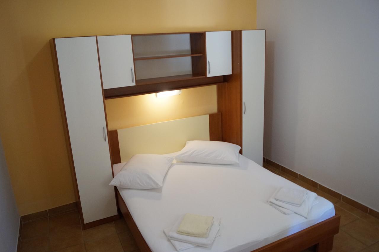 Studio Apartments Marija With Private Parking มาคาร์สกา ภายนอก รูปภาพ